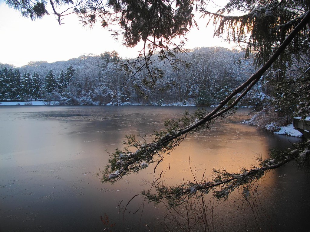 Melody Lake In Winter_5344 One of my favorite places to ph… Flickr