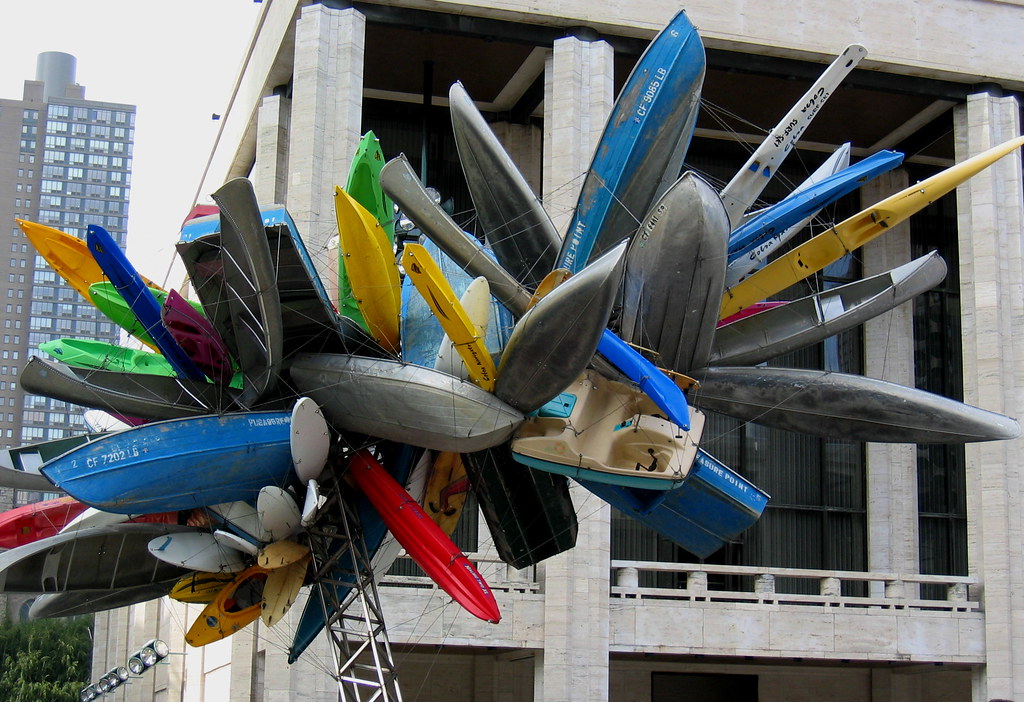 Sculpture outside Lincoln Center "Big Pleasure Point " by … Flickr