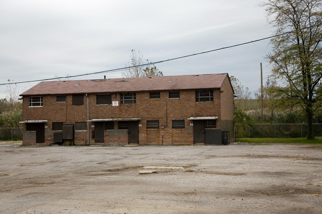 Altgeld Gardens Building, Landfill Behind David Schalliol Flickr