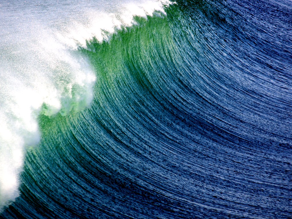 Hermosa Wave Breaking blue green wave from Hermosa Beach p… watch4u