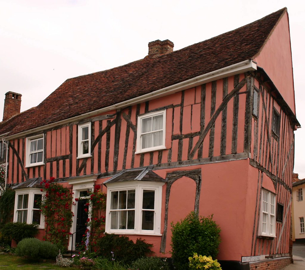Crooked house in Lavenham Lavenham is a small village in E… Flickr