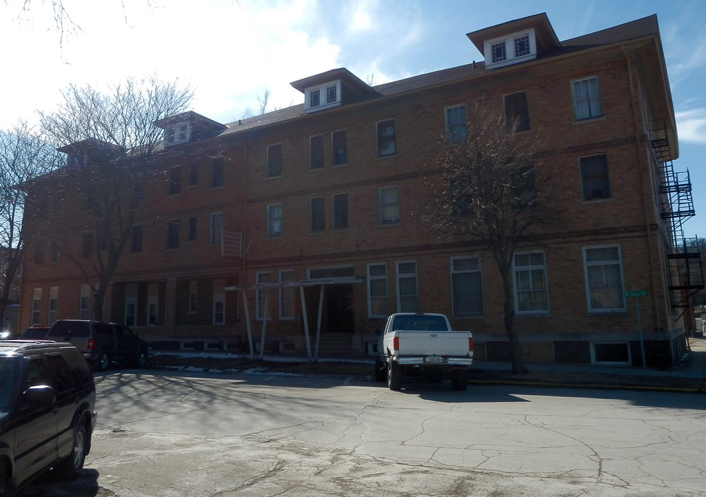 possible former hotel? Sac City, Iowa Neat building, it … Flickr