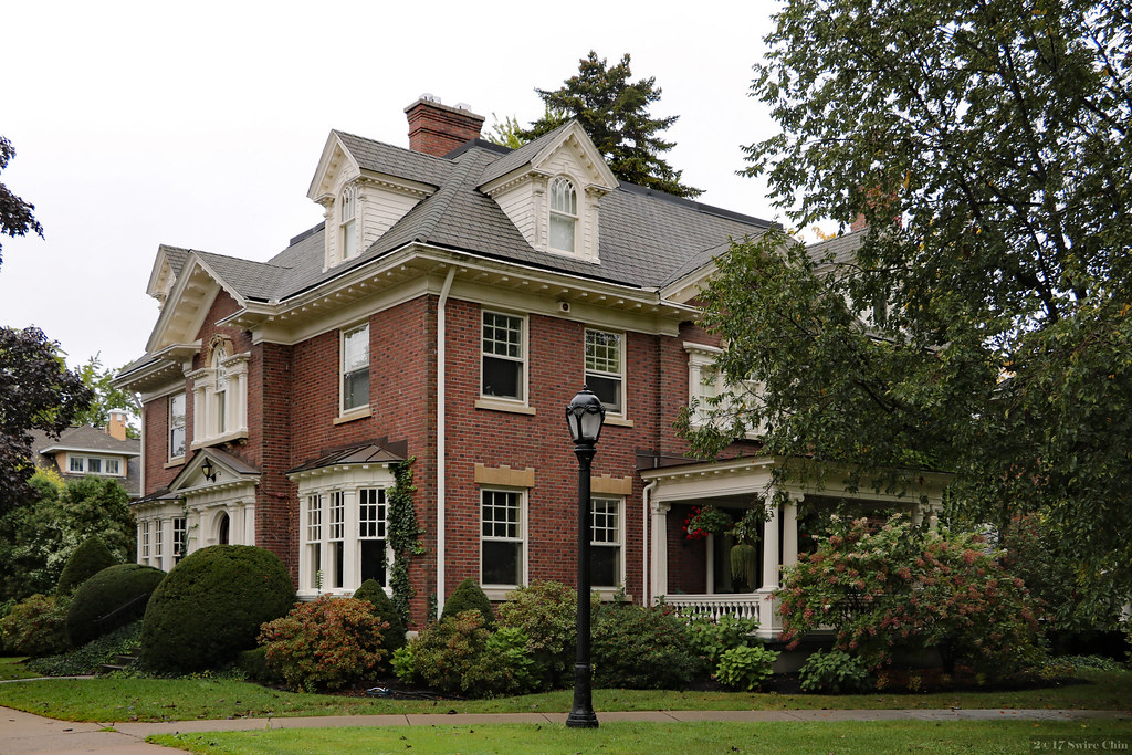 Upscale home in Buffalo Buffalo has lots of interesting an… Flickr