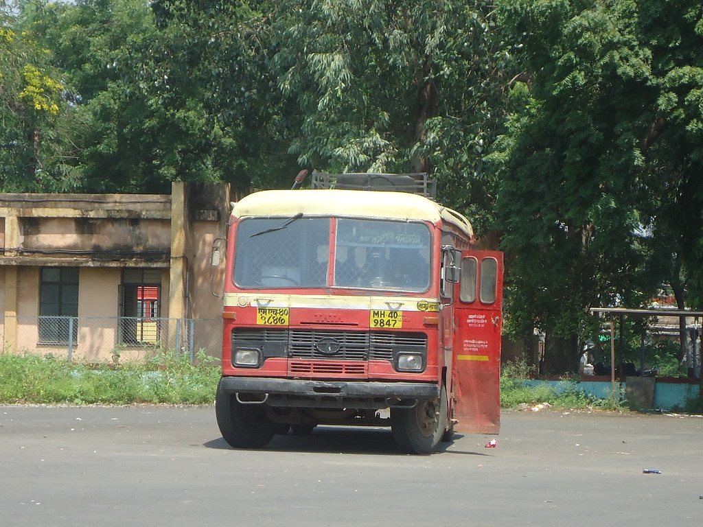 KATOL KONDHALI KATOL BUS STAND swapnil&st3 Flickr