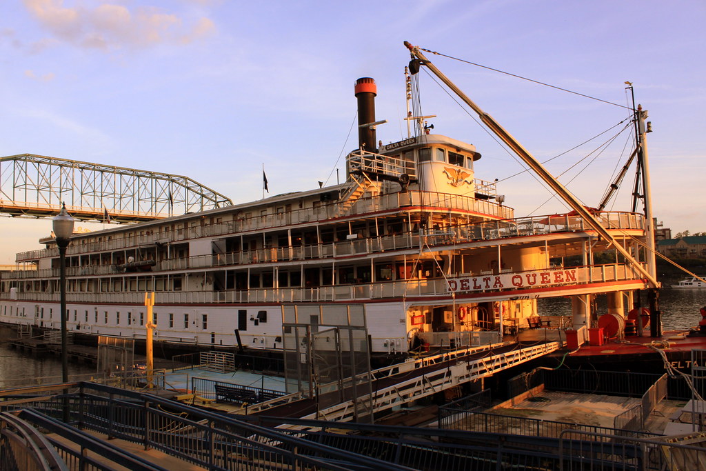 The Delta Queen just before Sunset The Delta Queen is a fa… Flickr