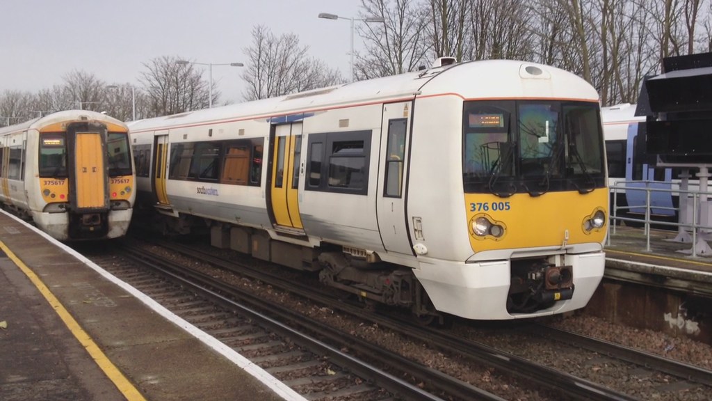 376005 2L30 Charing Cross Gillingham Rochester Flickr