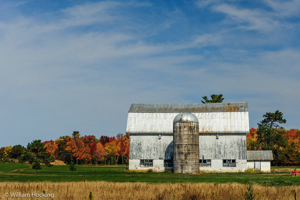 White Barn Near Lake DuBay, WI. William Hocking Flickr