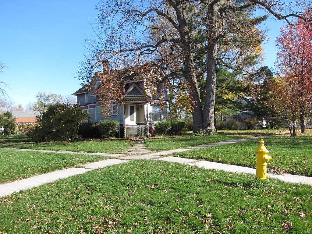 House_3212 Paxton, Illinois. devianb Flickr