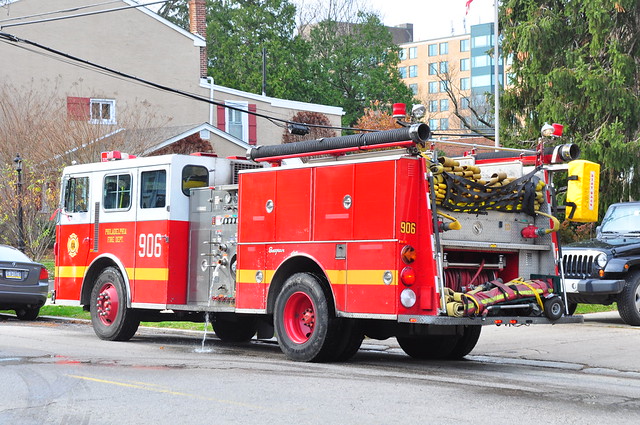 Philadelphia Fire Department Engine 906 - a photo on Flickriver