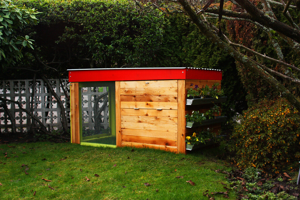 Kippen House makes modern chicken coops for the urban agri… Flickr