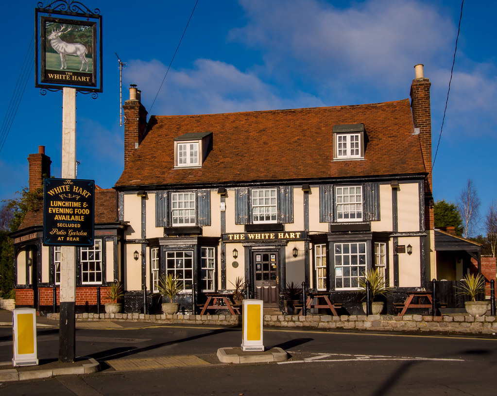 201211_Hawkwell_White_Hart Les Flickr