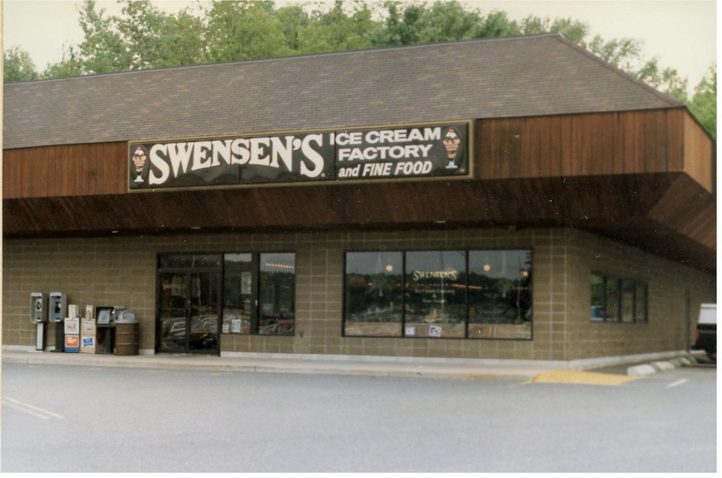 Danbury CT. Swensen's Ice Cream Restaurant 1985 Here's a p… Flickr