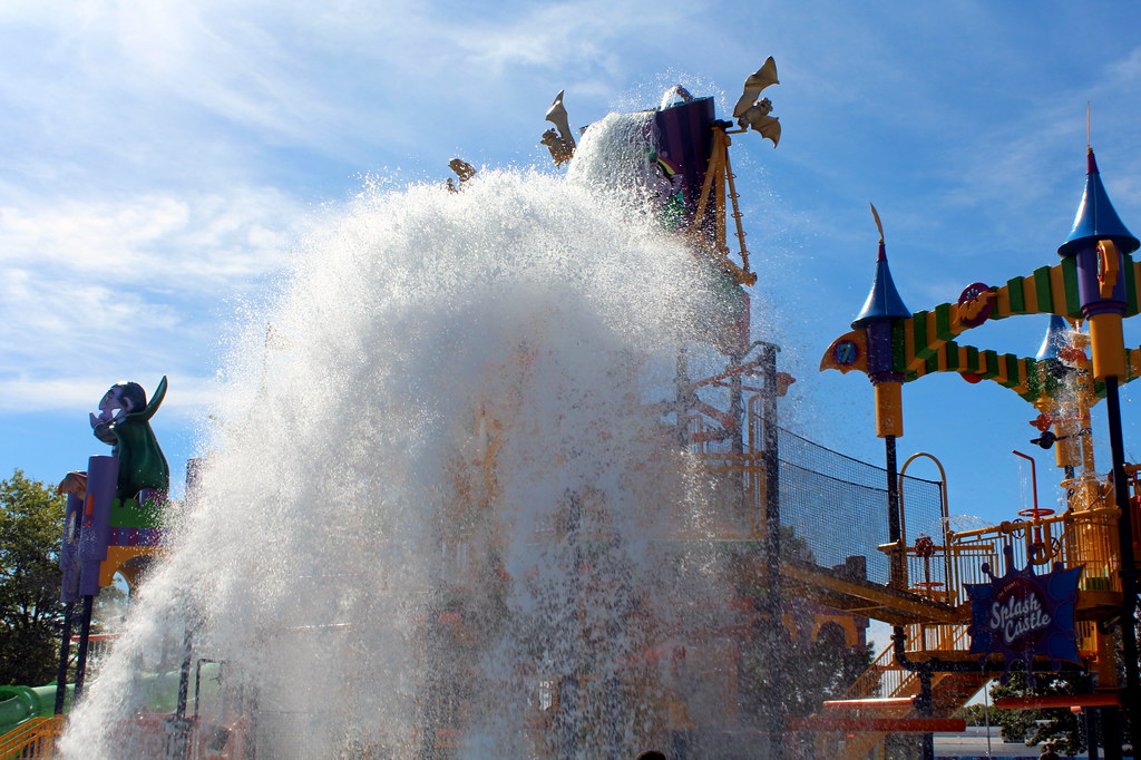 Sesame Place Count's Splash Castle The Count’s Splash Cas… Flickr
