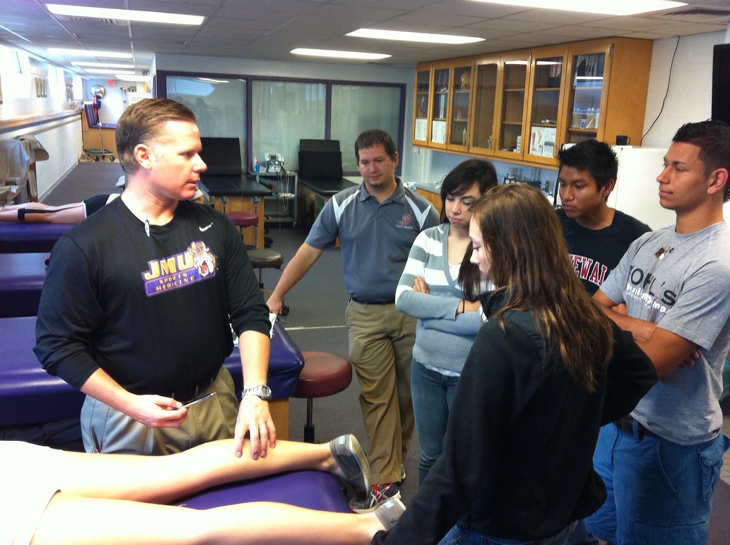 Stonewall Jackson High School Tour Students from Stonewall… Flickr