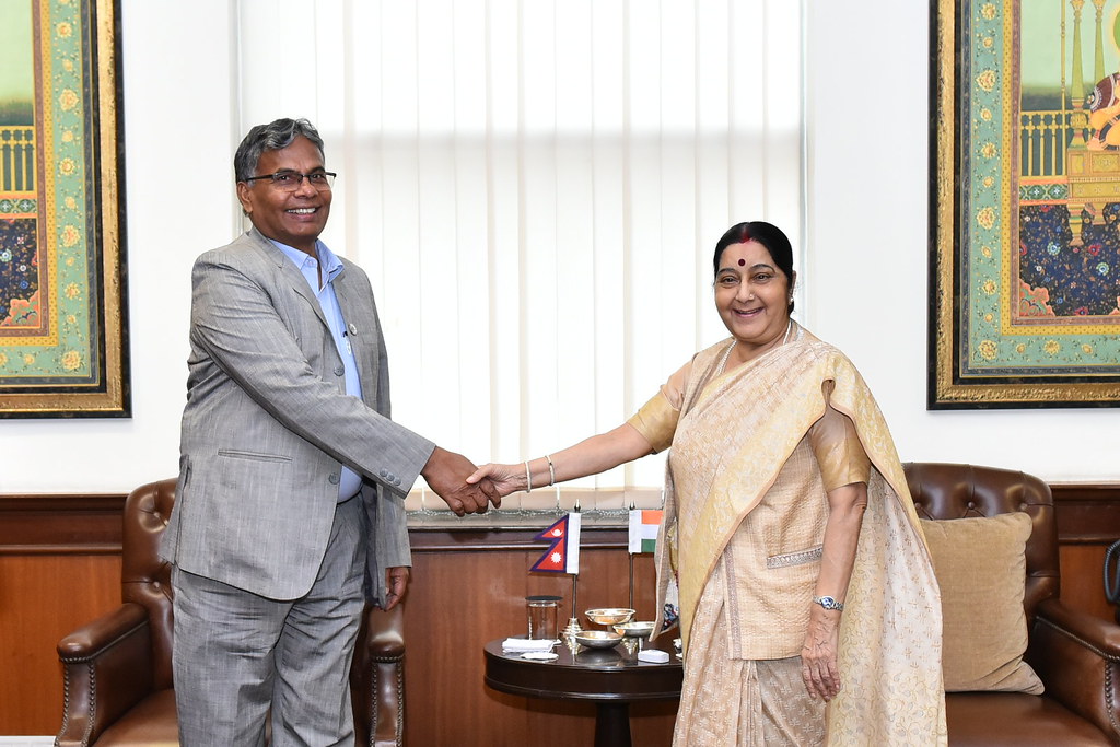 External Affairs Minister meets Minister for Industry, Commerce