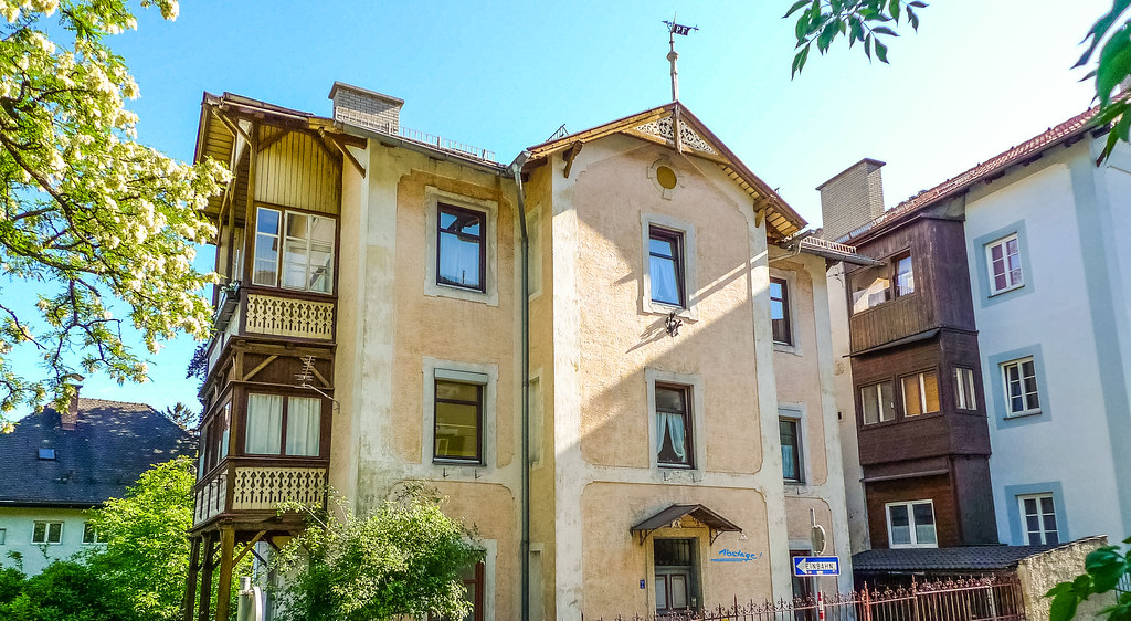 Absteige_Hotel_Apartment_Holiday_Innsbruck_Tirol_Austria Flickr