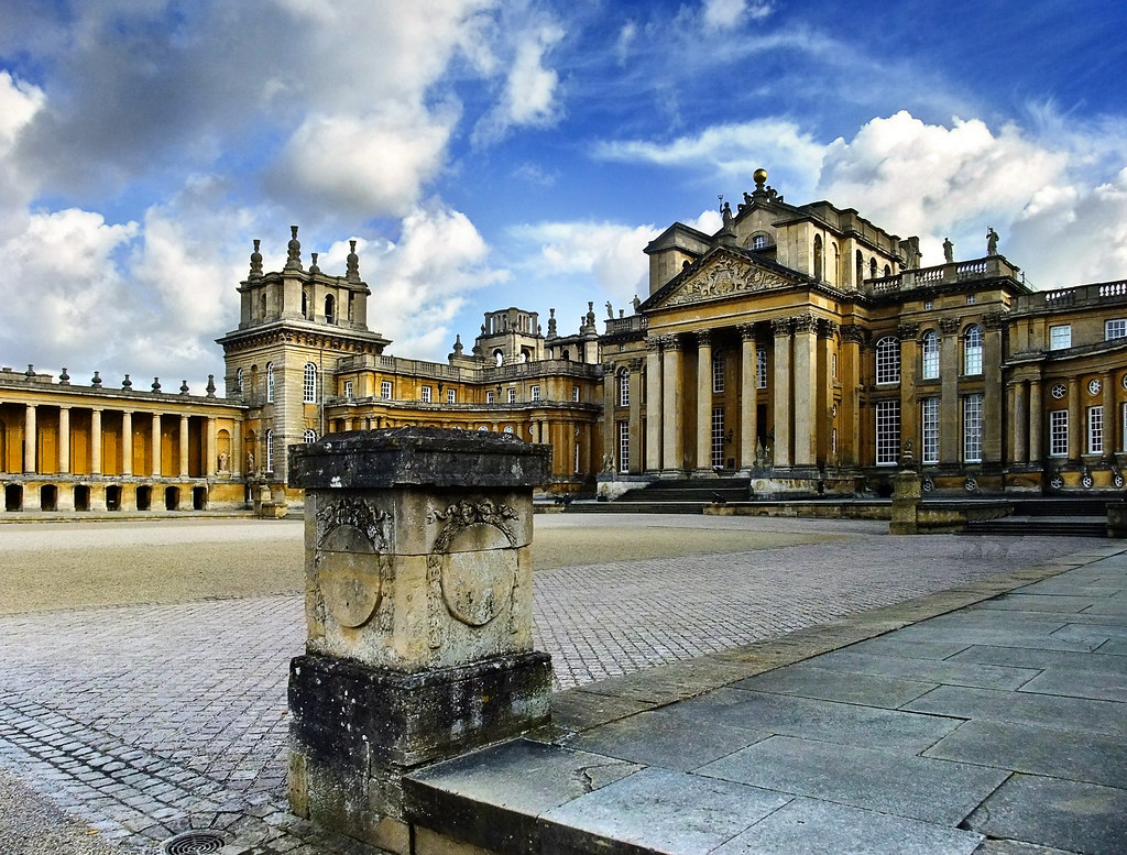 Blenheim Palace Blenheim Palace (pronounced "Blenim") is … Flickr