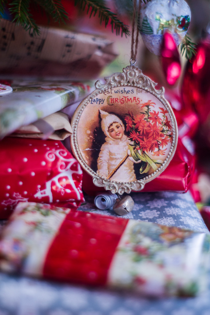 "It's so much fun when Christmas comes to town..." Flickr