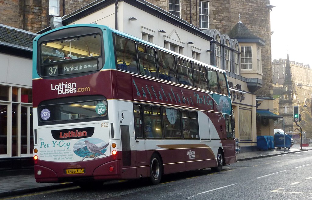 822 SN56 AHG Lothian Buses . com 37 Penicuik Deanburn Vo… Flickr