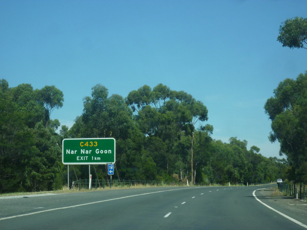 Nar Nar Goon Exit Sign As part of the Pakenham Bypass proj… Flickr