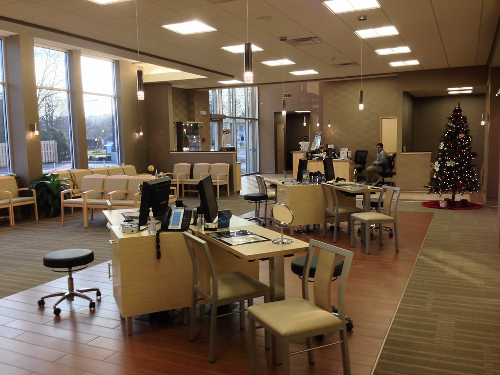 REED EYE Optical Display & Waiting Area Chrisanntha Construction