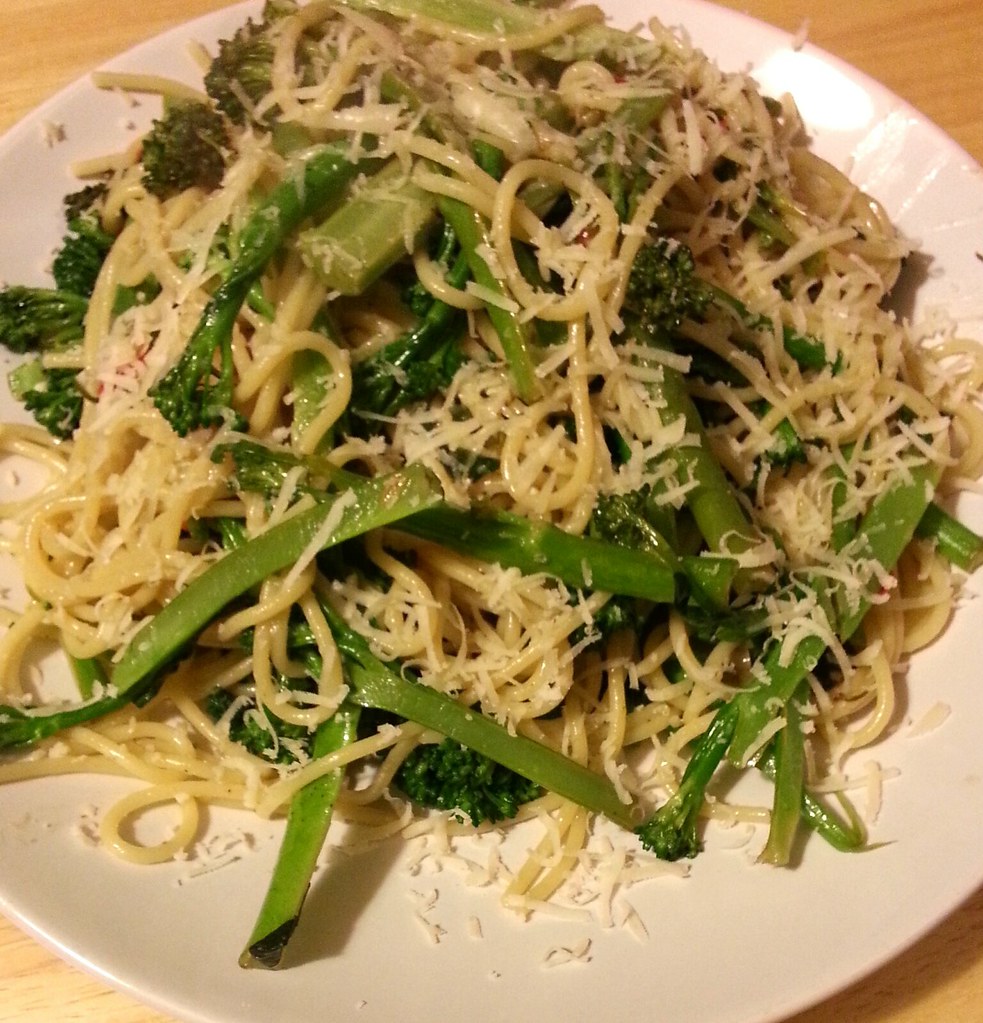 Simple spaghetti from 15 minutes meals by Jamie Oliver Flickr