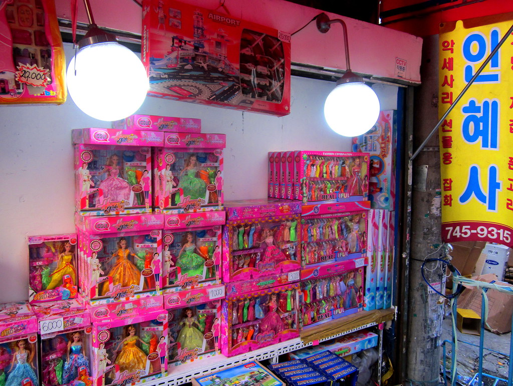Seoul Korea toy and stationery market dolls for Korea's … Flickr