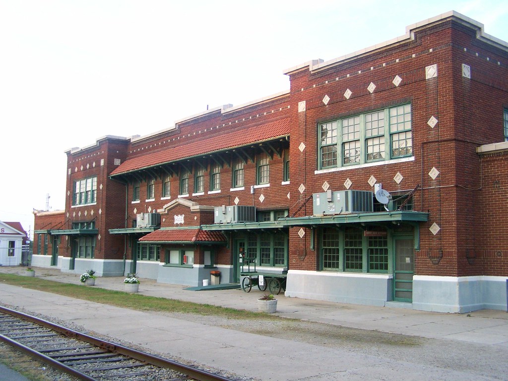 Frisco Railroad Depot Hugo OK (2) nrhp 80003259 The Hug… Flickr