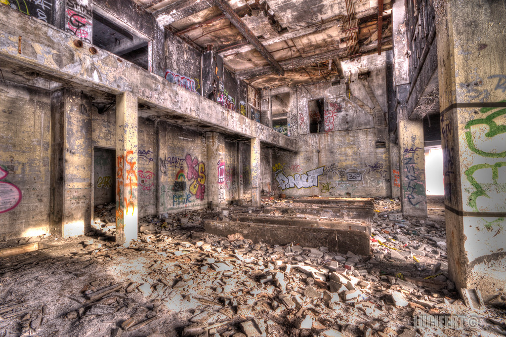 Urbex Quebec Lucifert HDR old Military bunker RCAF S… Flickr