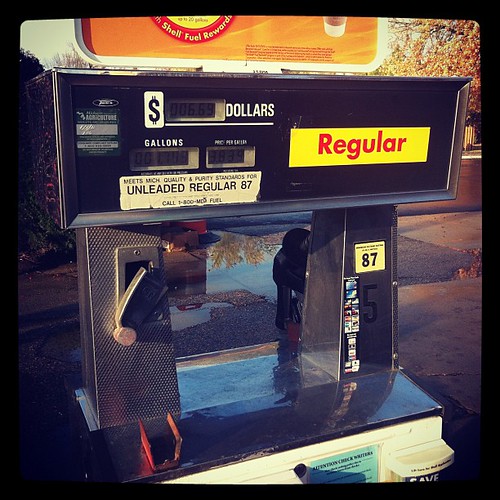 Old time gas pump in Rosebush. No card reader! Old time ga… Flickr