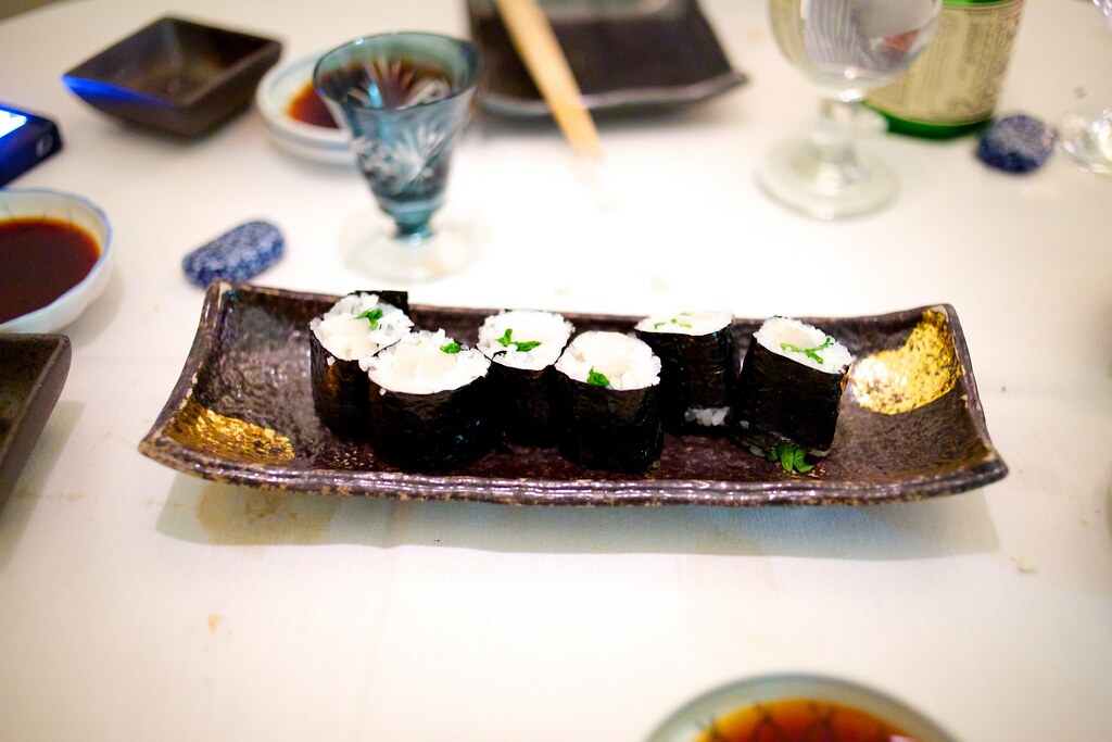Scallop Shiso Roll Fresh scallop with shiso leaf. (9) Sot… Flickr