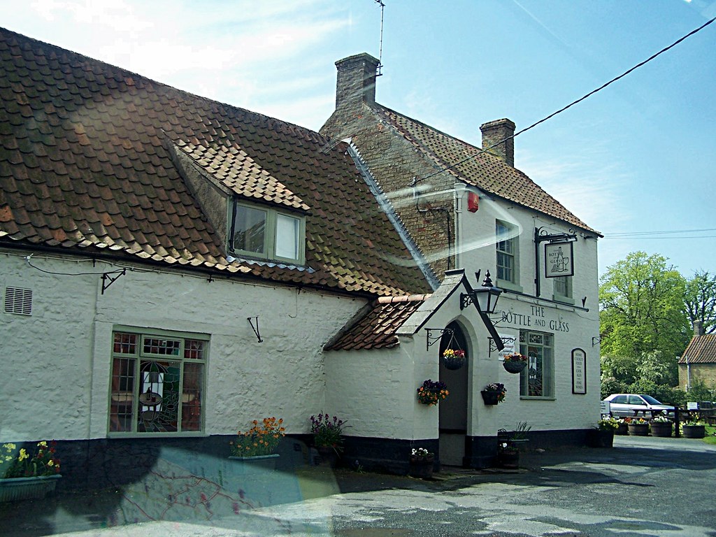 Lincolnshire, Scothern The Bottle and Glass inn Flickr