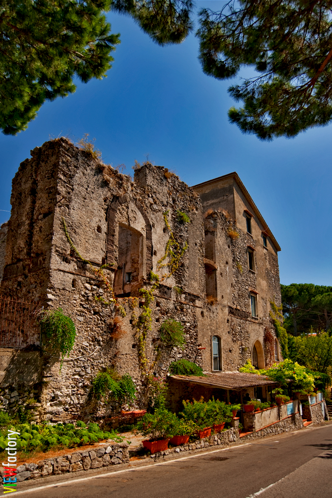 Via della Marra Remnants of a time past at Ravello on the … Flickr