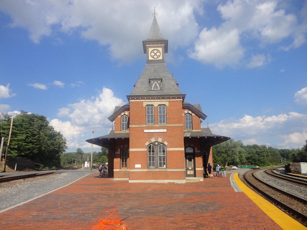 Point of Rocks, MD Here the CSX Metropolitan sub (on the r… Flickr