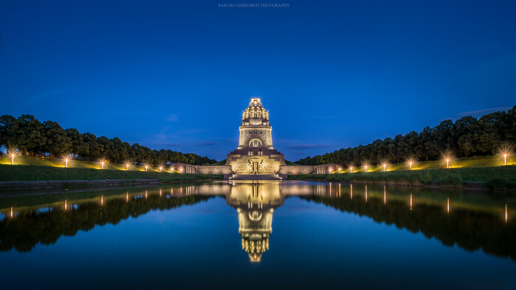 Völkerschlachtdenkmal Leipzig Night Nikon AFS ZoomNik… Flickr