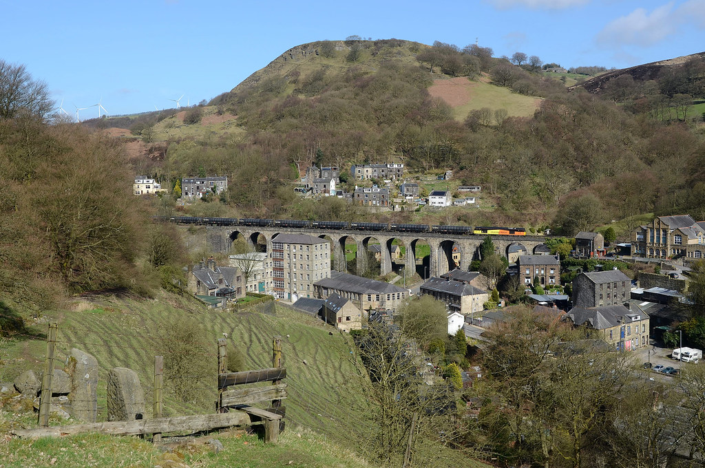60021 Lydgate viaduct Bitumen tanks copyright David Price … Flickr