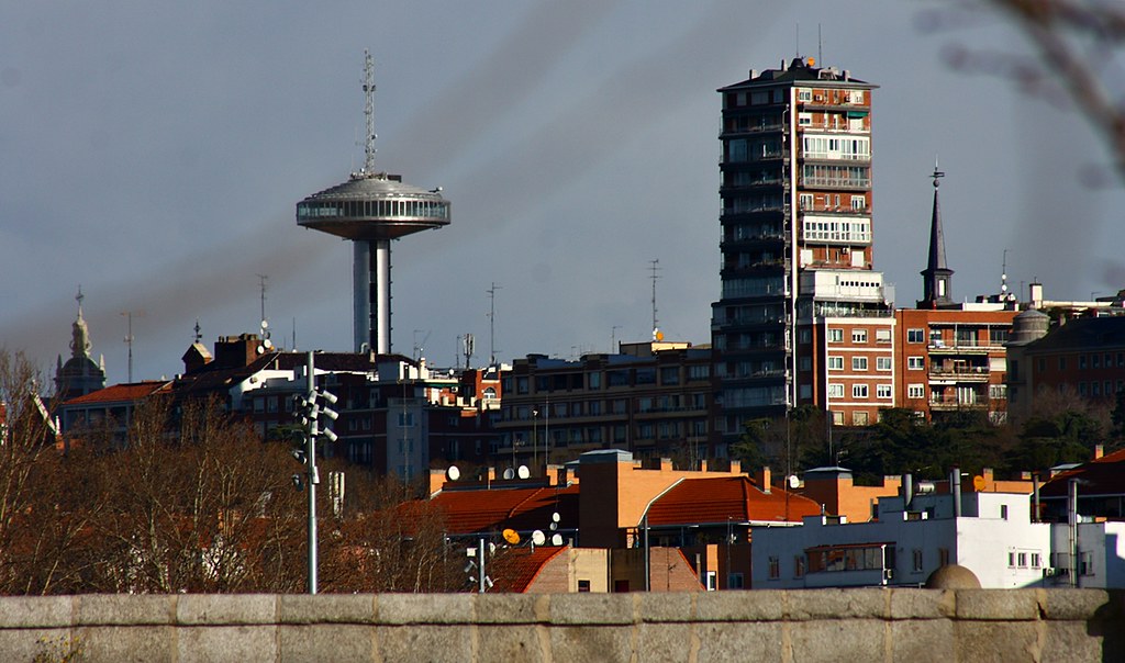 El Faro de Madrid desde el Manzanares. Madrid MADRIDBIENVISTO. Mis