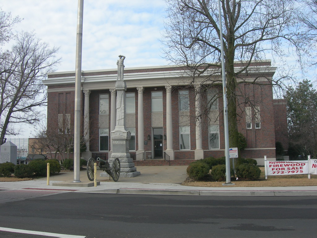 Haywood County Courthouse Brownsville, Tennessee The core … Flickr