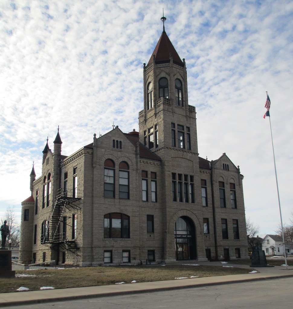 Iowa County Courthouse (Marengo, Iowa) This lovely structu… Flickr