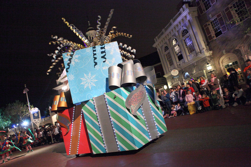 Giant Gift A giant gift in "Mickey's Once Upon A Christmas… Flickr