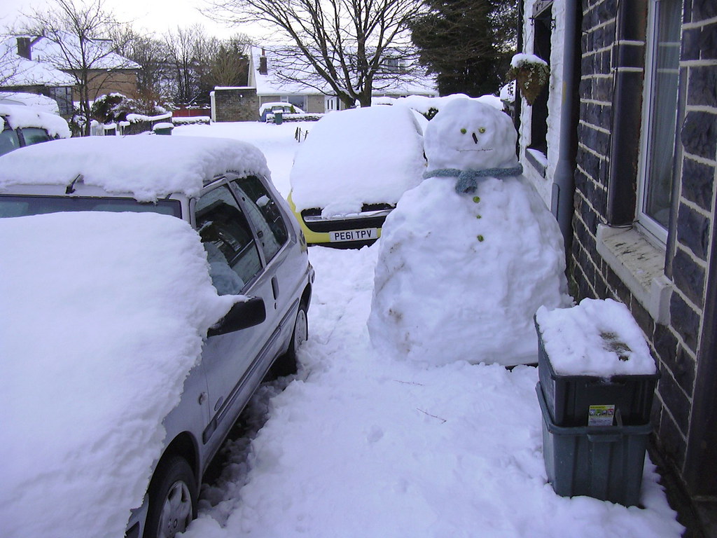 Snowman, Warburton Street, Haslingden Robert Wade (Wadey) Flickr
