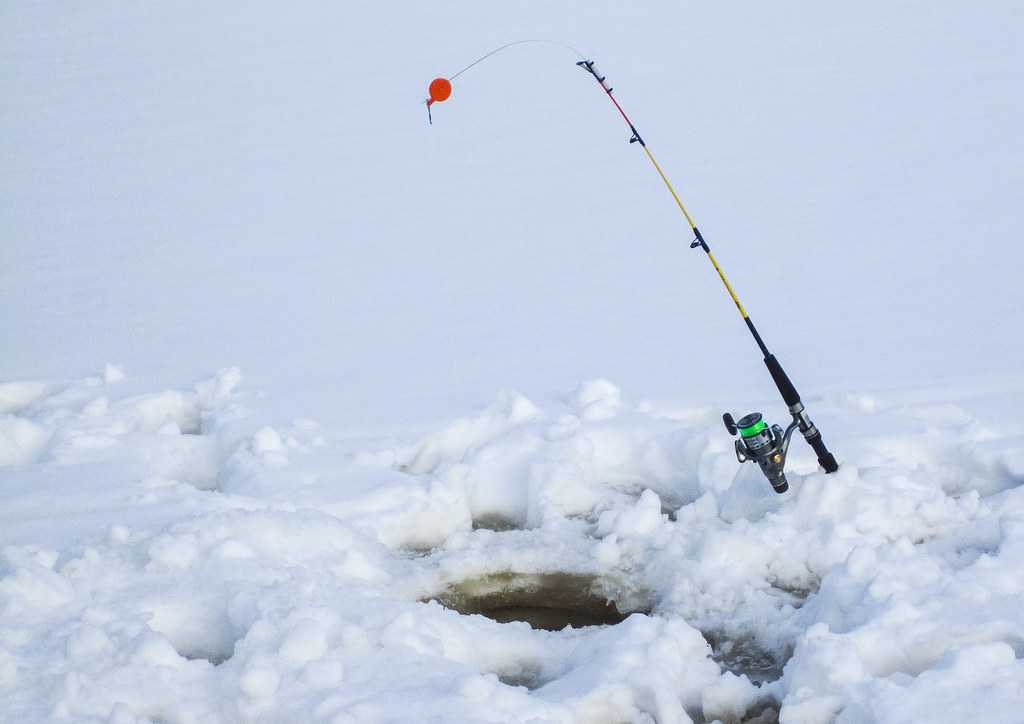 Ice fishing on Pilvilampi lake 20130224_151053 Yksi pi… Flickr
