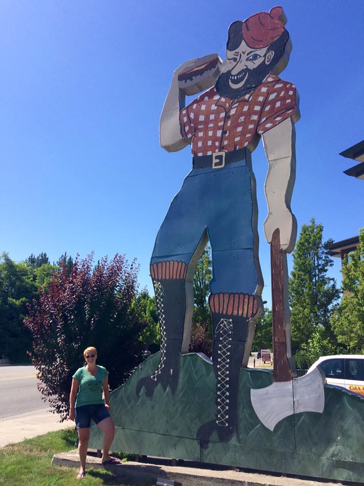 Hamburger Paul Bunyan (Coeur d'Alene, ID) July 4, 2017 (2)… Kelley Johnston Flickr