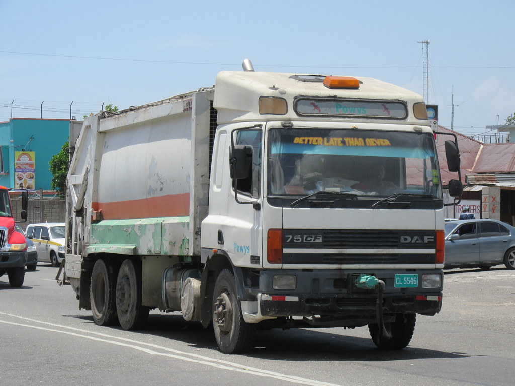DAF 75 EXUK Garbage trucks are popular in Jamaica now, ma… Flickr