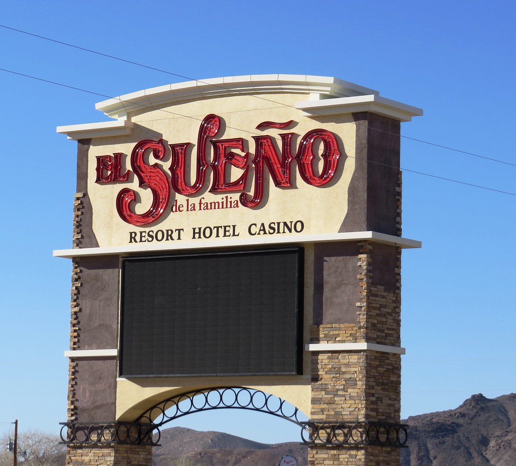 El Sueno, Beatty, Nevada . Thom Karmik Flickr