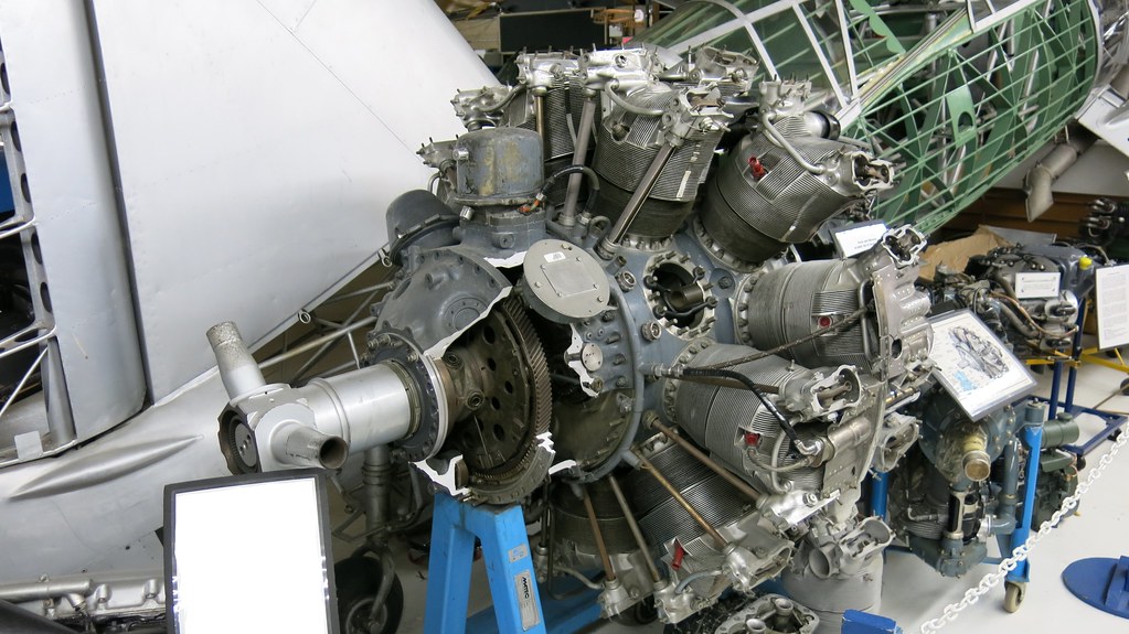 Pratt & Whitney R-2800 Double Wasp Radial Engine - a photo on Flickriver