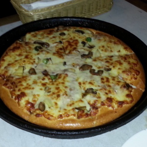 pizza hut tuna delight pizzahut tuna khuletzcarliam
