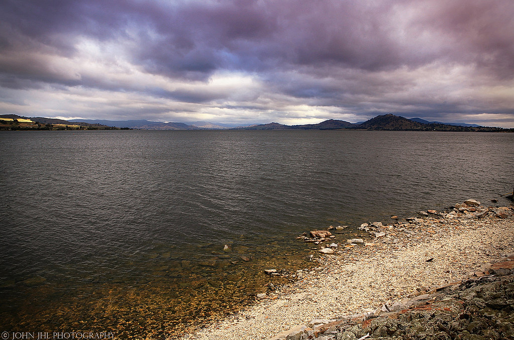 Hume Weir Lake Hume, Albury Wodonga, NSW John JHL Flickr