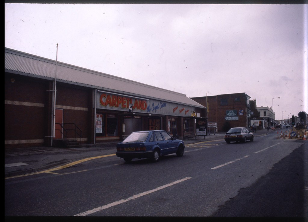 WIMBORNE RD. MOORDOWN. BOURNEMOUTH. DORSET. 1991 A [ very … Flickr