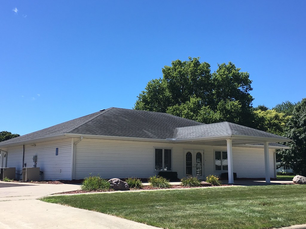 Johnson Family Funeral Home Earlham, Iowa Mitch Flickr